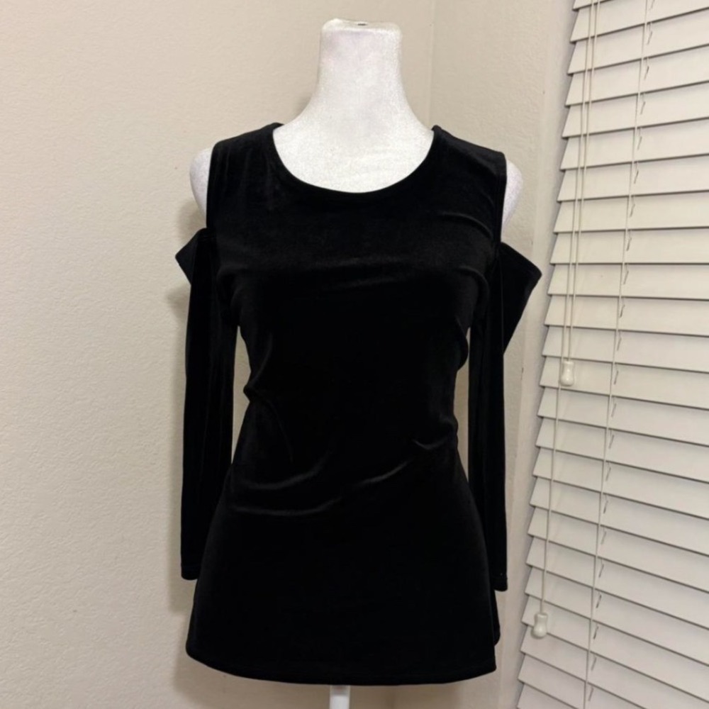 Tahari Black Velvet Cold Shoulder 3/4 Sleeve Top Crew Neck Blouse Classic Chic S